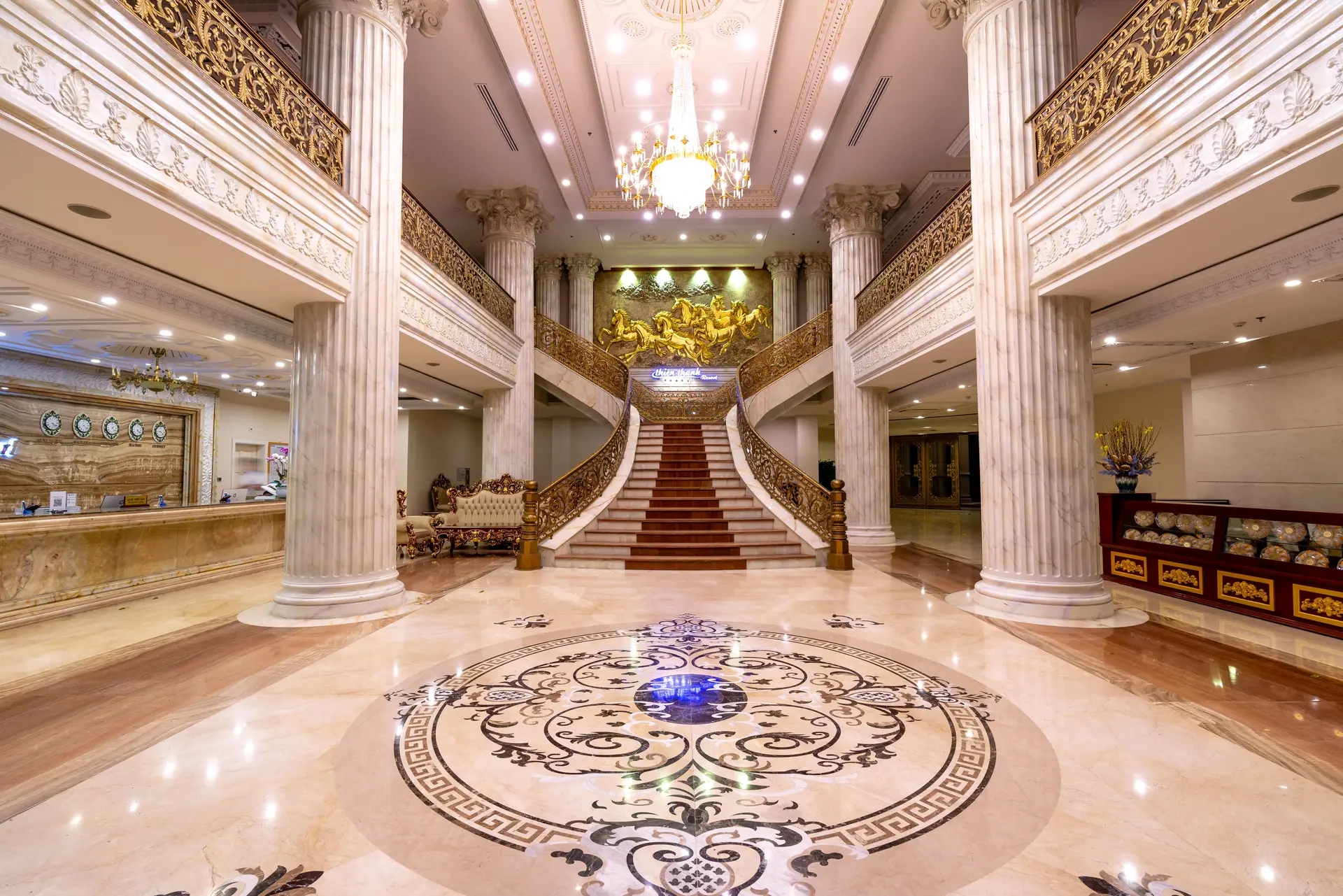 Grand Staircase